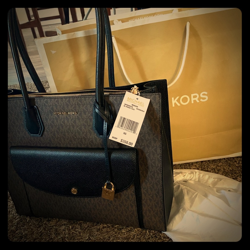 Michael Michael kors Mercer  xl pocket tote bag